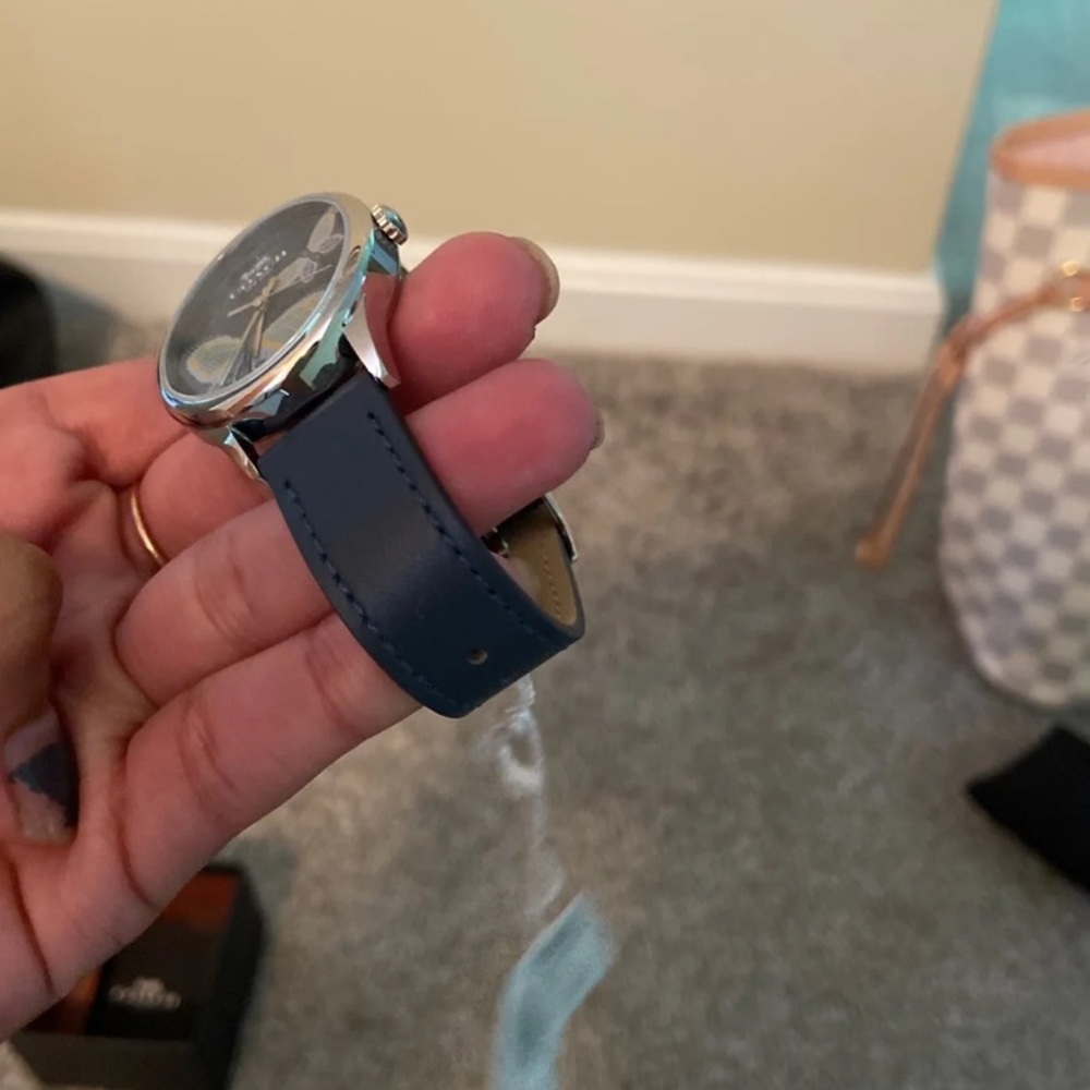 Coach watch - Picture 6 of 6